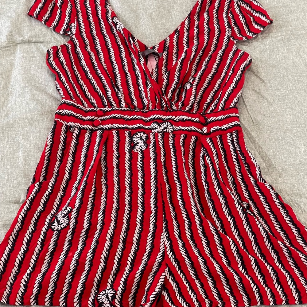 Lipsy 8 Red/Black/White Rope Striped Romper with Pockets‎ 255